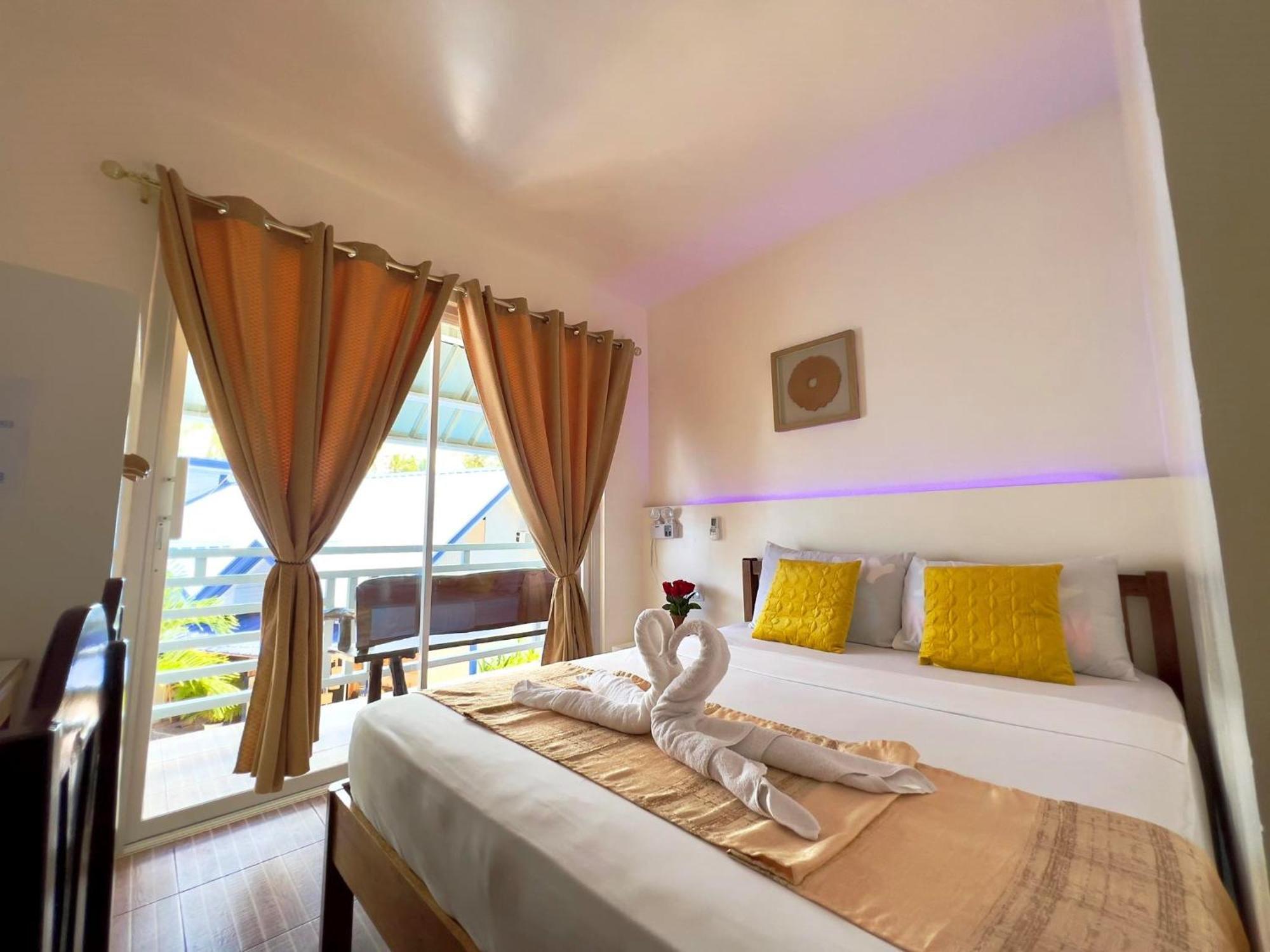 Foxtail Siargao Island Guesthouse Генерал-Луна Экстерьер фото